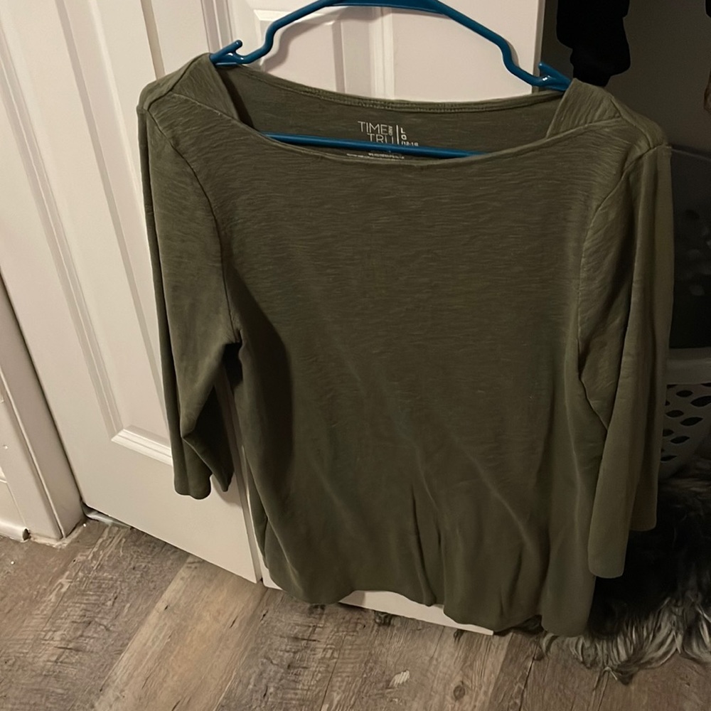 Green 3/4 sleeve